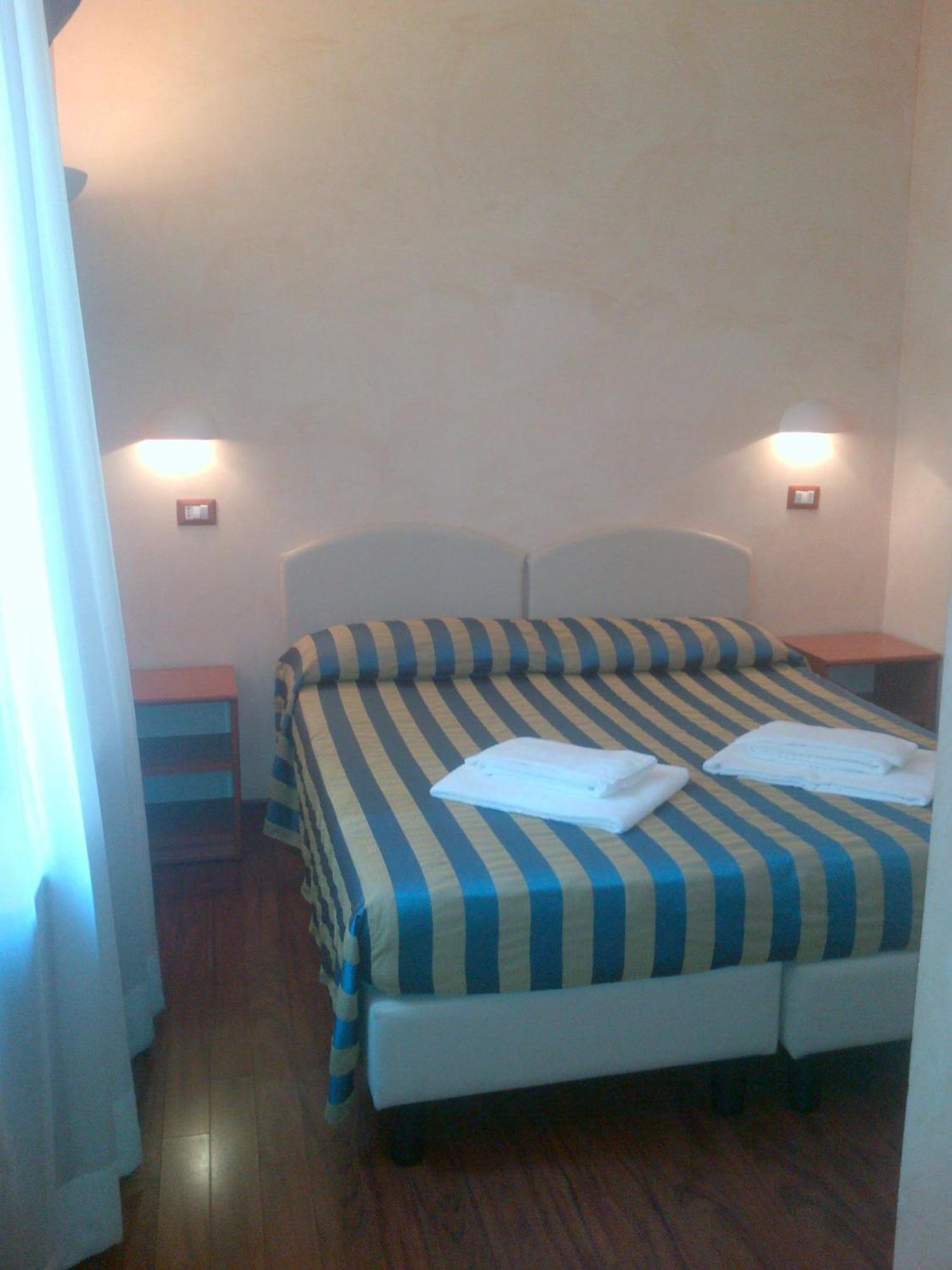 Ottaviano Vatican Luxury Rome Room photo